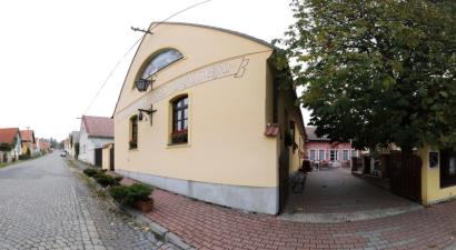 Penzion a Restaurace Nad Hradem<br/>Křivoklát