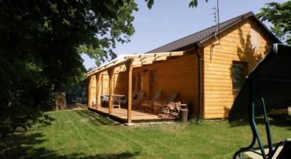 Chata u Dalešické přehrady<br/>Kramolín (okres Třebíč)